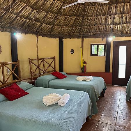 The Pickled Onion B&B And Restaurant Uxmal Santa Elena Exteriör bild