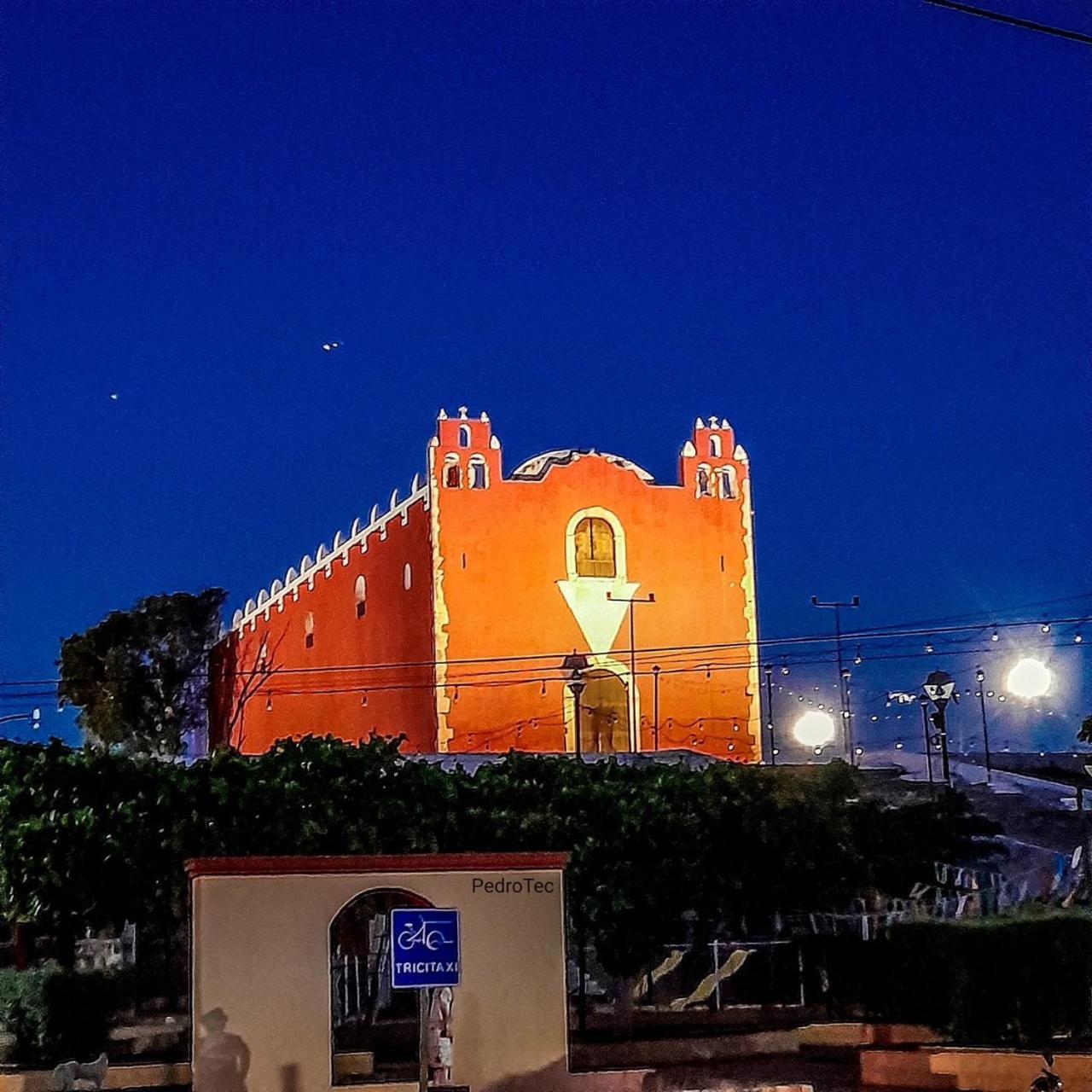 The Pickled Onion B&B And Restaurant Uxmal Santa Elena Exteriör bild