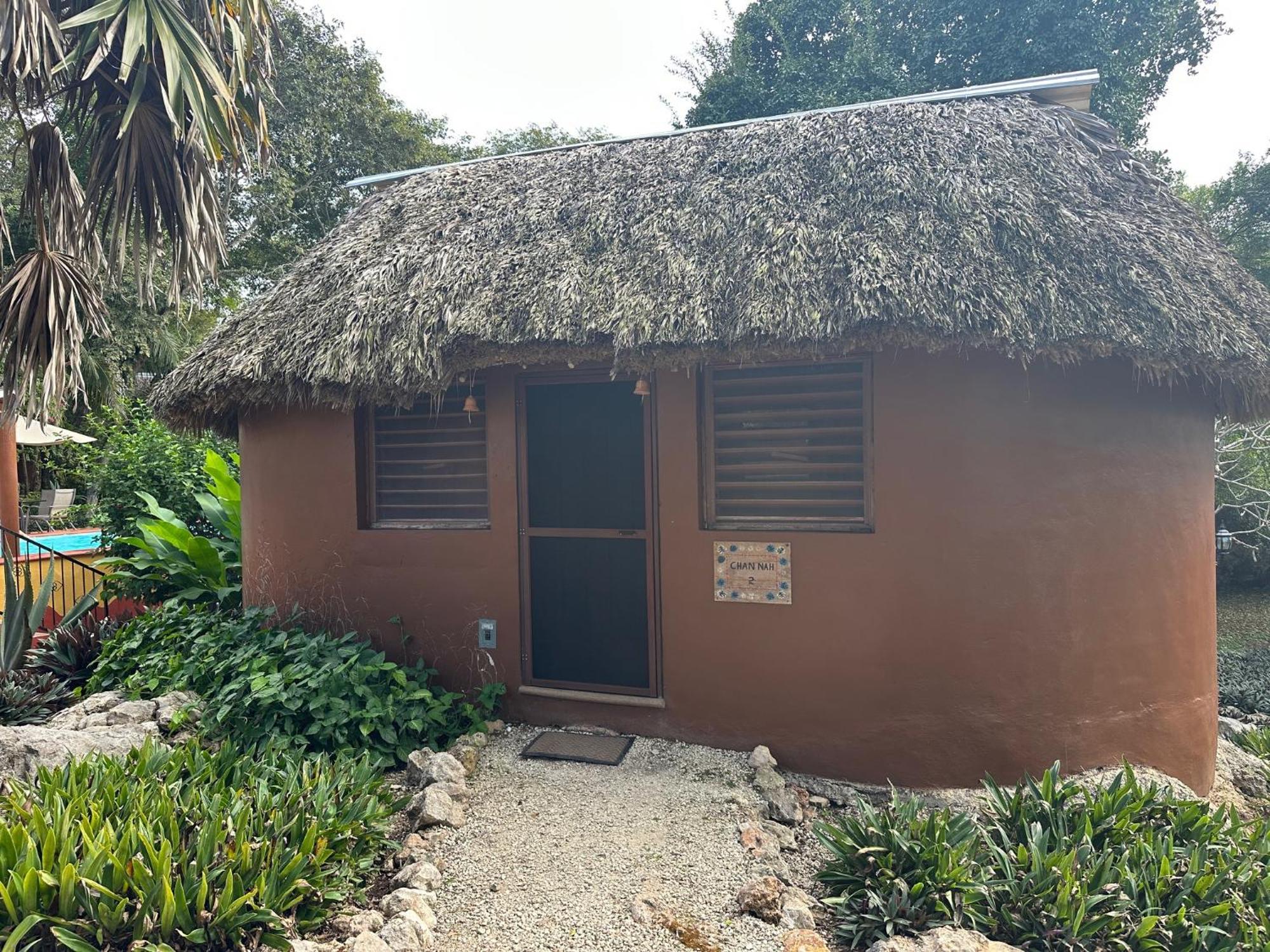 The Pickled Onion B&B And Restaurant Uxmal Santa Elena Exteriör bild