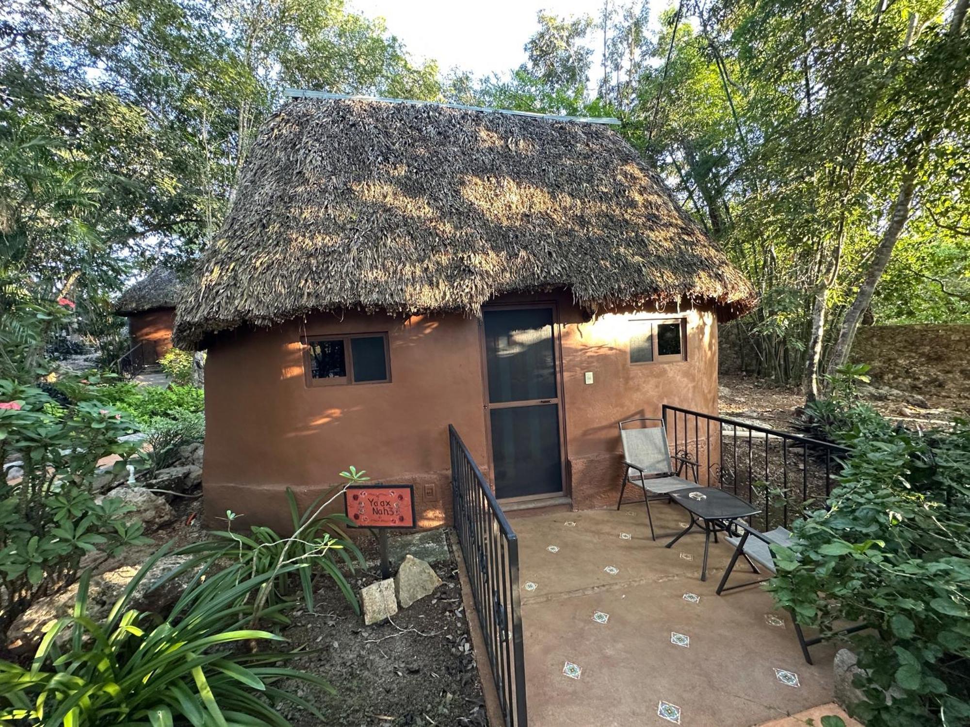The Pickled Onion B&B And Restaurant Uxmal Santa Elena Exteriör bild