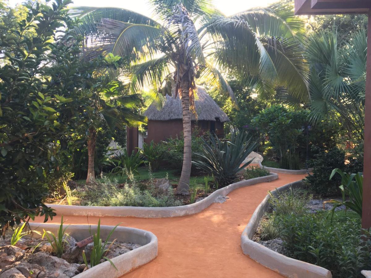 The Pickled Onion B&B And Restaurant Uxmal Santa Elena Exteriör bild