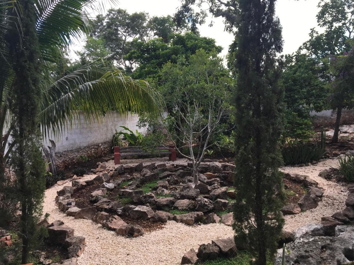 The Pickled Onion B&B And Restaurant Uxmal Santa Elena Exteriör bild