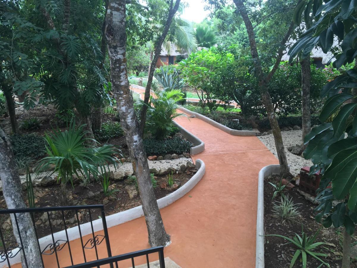 The Pickled Onion B&B And Restaurant Uxmal Santa Elena Exteriör bild