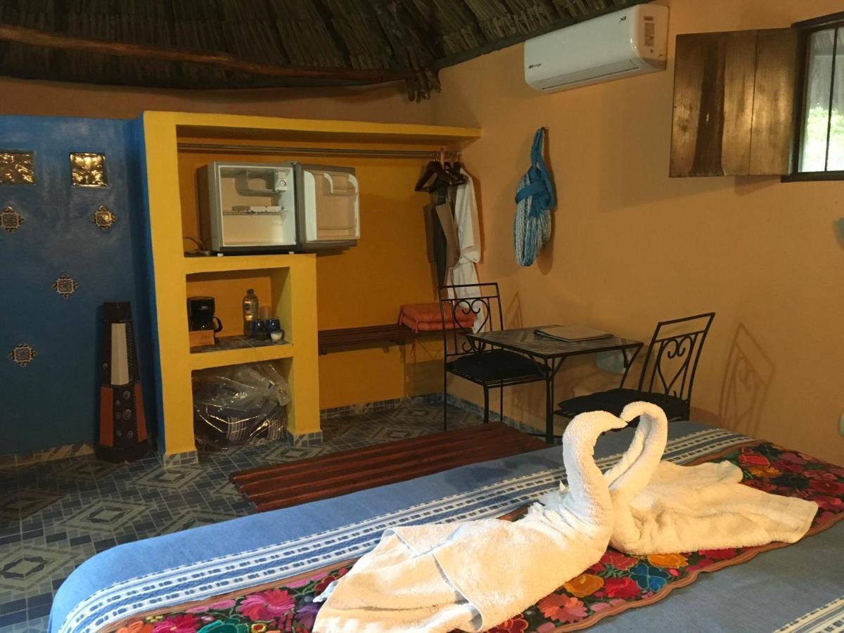 The Pickled Onion B&B And Restaurant Uxmal Santa Elena Exteriör bild